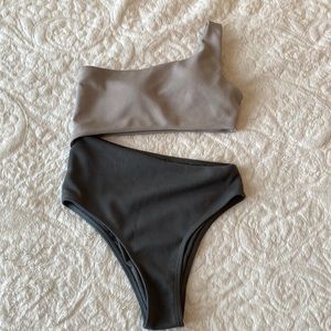 One piece cutout bathing suit